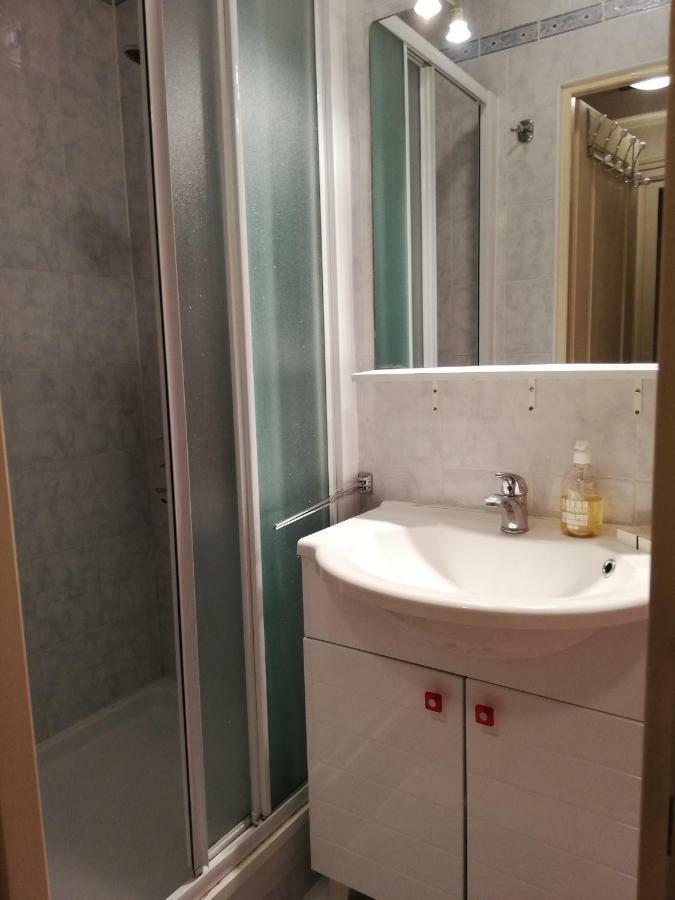 Appartement Le Cernuschi Rdc Menton Exteriör bild
